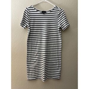 Lumiere Striped T-Shirt Dress Womens Medium Black White Short Sleeve Casual
A740